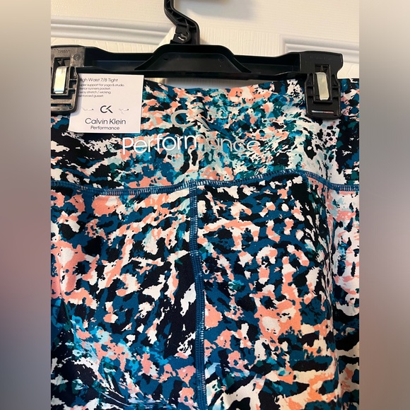 Calvin Klein Performance leggings, High Waist 7/8 tight, size L. New - Picture 4 of 7